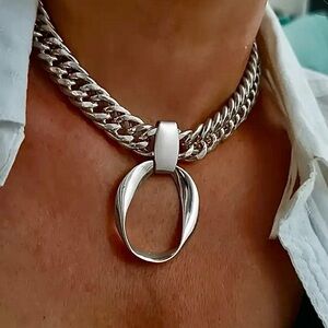Chunky Silver Geometric Pendant Choker Necklace